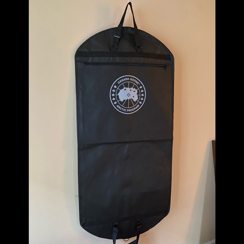 Canada Goose Garment Bag - Picture 6 of 7